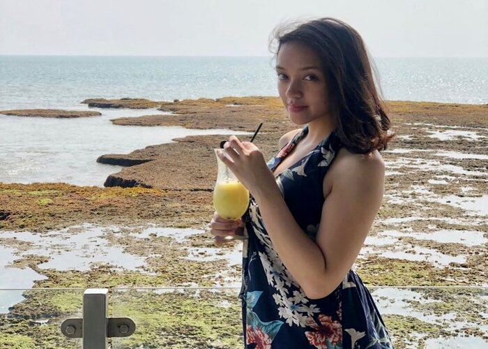 Selebgram Seksi Amanda Zahra Jadi Trending Usai Cosplay Nico Robin